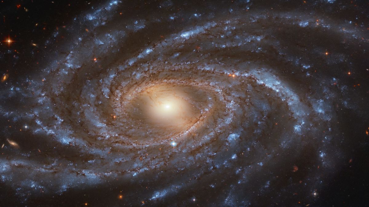 Imagen impresionante de una galaxia espiral capturada por el Hubble