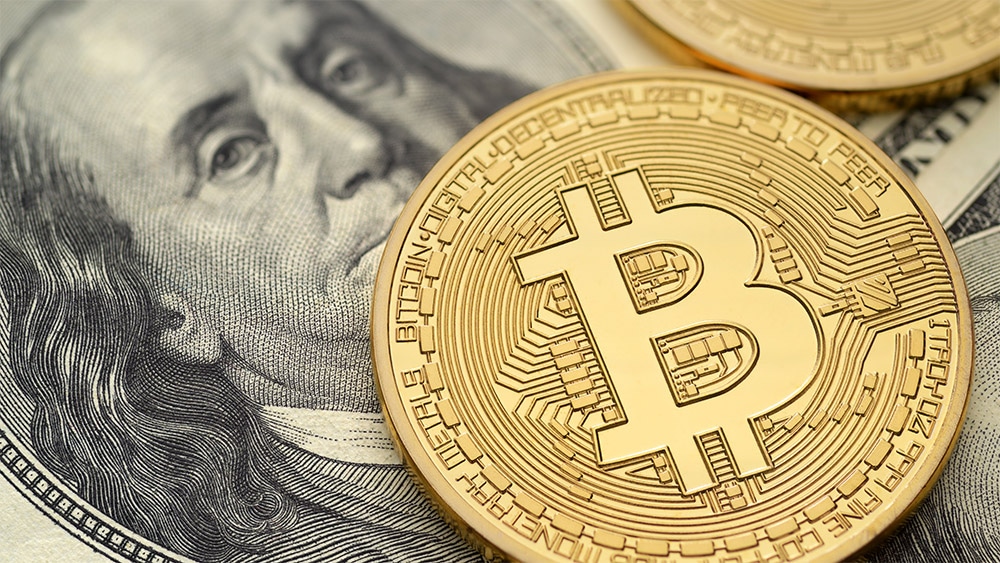 Dólar digital debe ser tan robusto como bitcoin, según funcionario de la Fed
