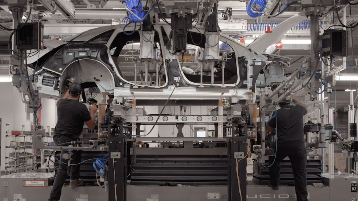 Así se ensambla el espectacular Lucid Air pieza a pieza