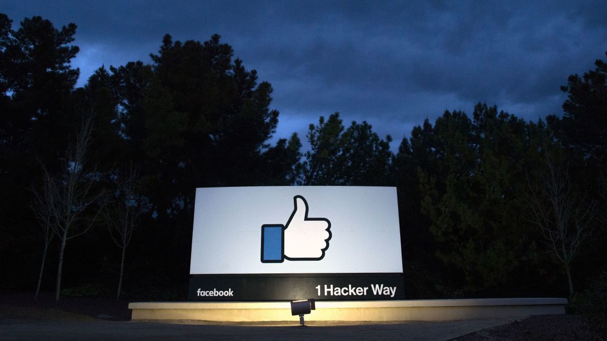 Un hacker hace públicos los datos de más de 500 millones de cuentas de Facebook
