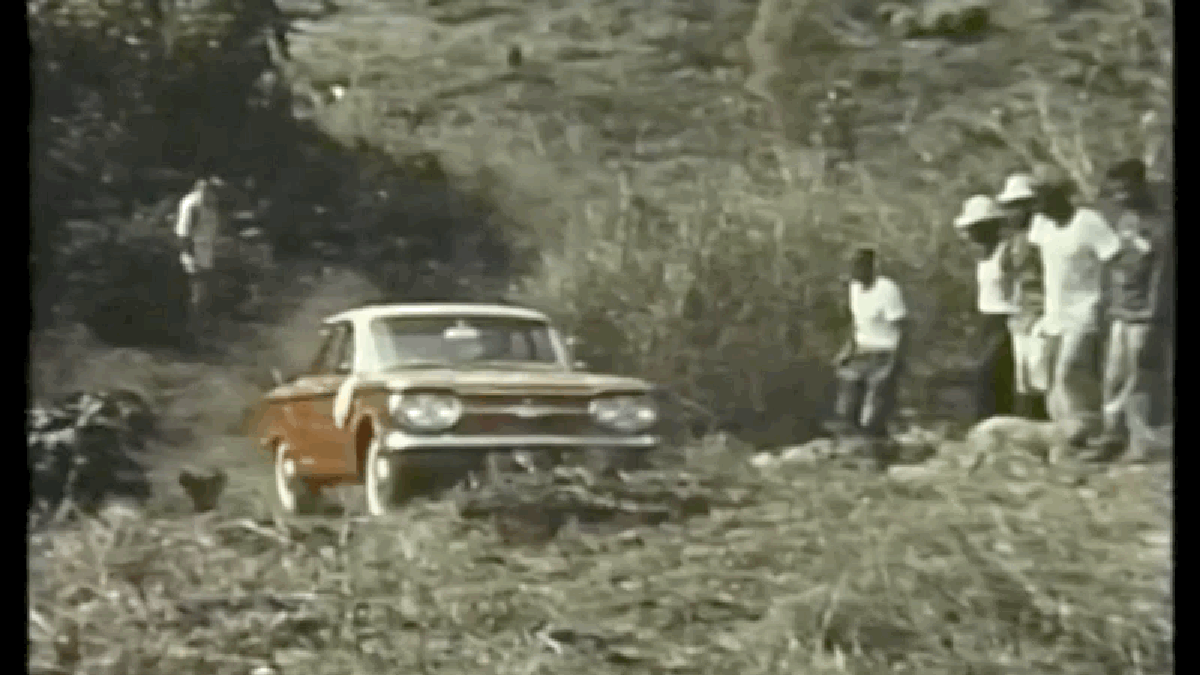 Por qué hay un viejo Chevrolet abandonado en la selva del Darién, la región más intransitable de Latinoamérica