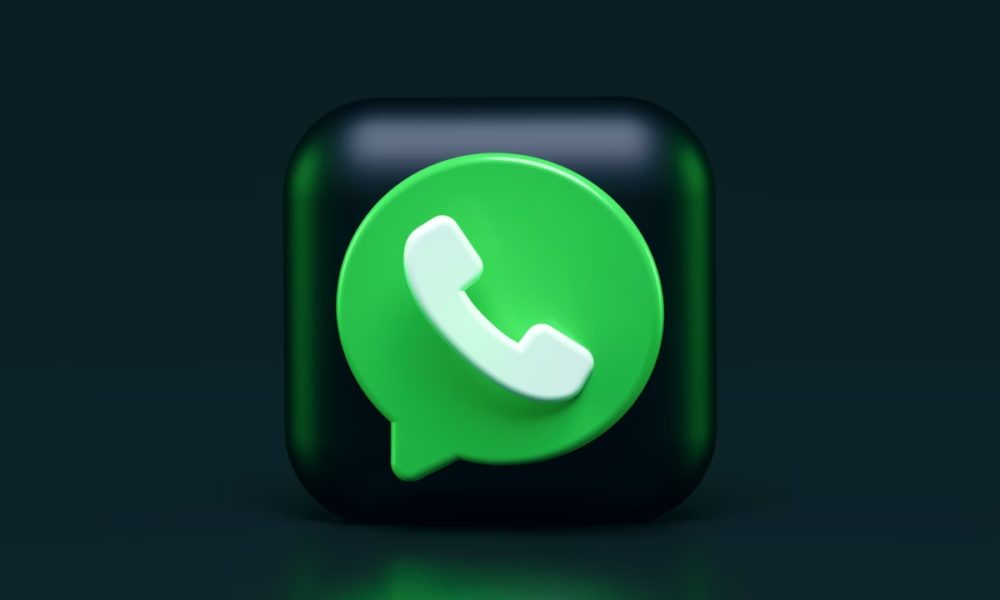 WhatsApp permite silenciar y enviar mensajes durante las llamadas grupales