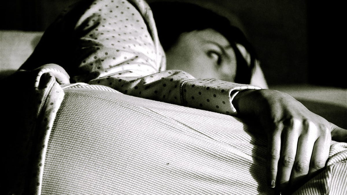 Por qué te despiertas de madrugada a pensar en tus problemas