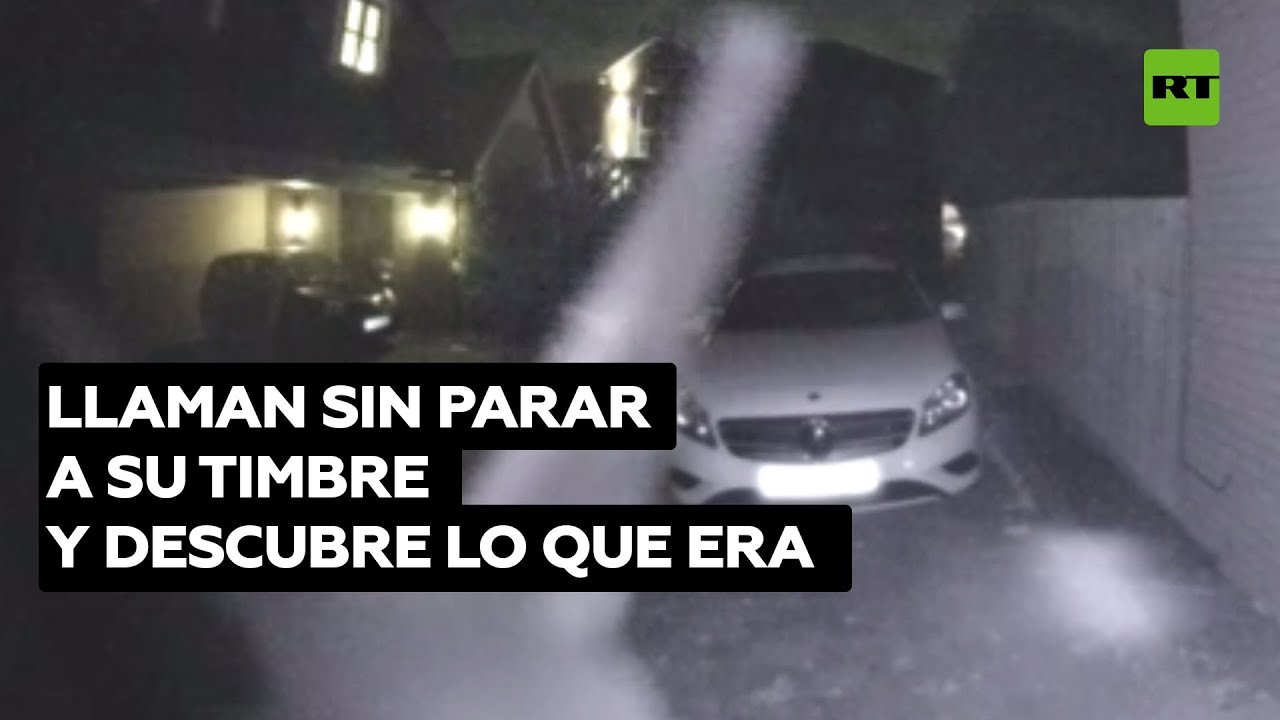 Mujer queda sorprendida tras descubrir quién llamaba a su puerta sin parar @RT Play en Español