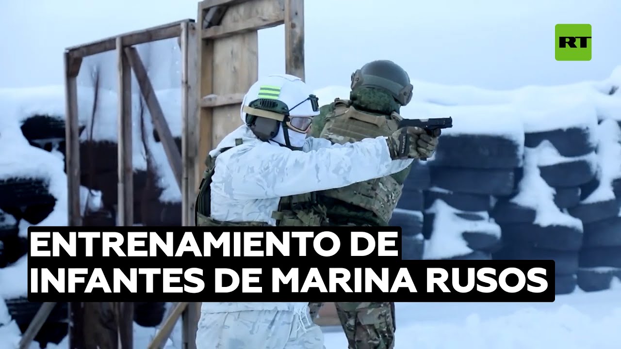 Infantes de marina rusos se preparan en el Ártico para una competición de tiro táctico
