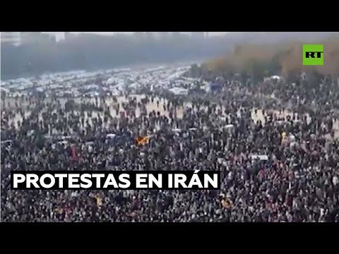 Decenas de miles de personas protestan contra la política hídrica del gobierno de Irán