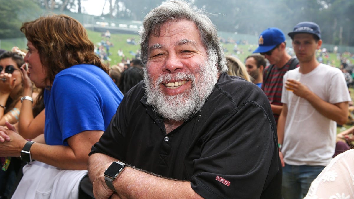 La nueva startup de Steve Wozniak lanzará «cientos de satélites» para estudiar la basura espacial