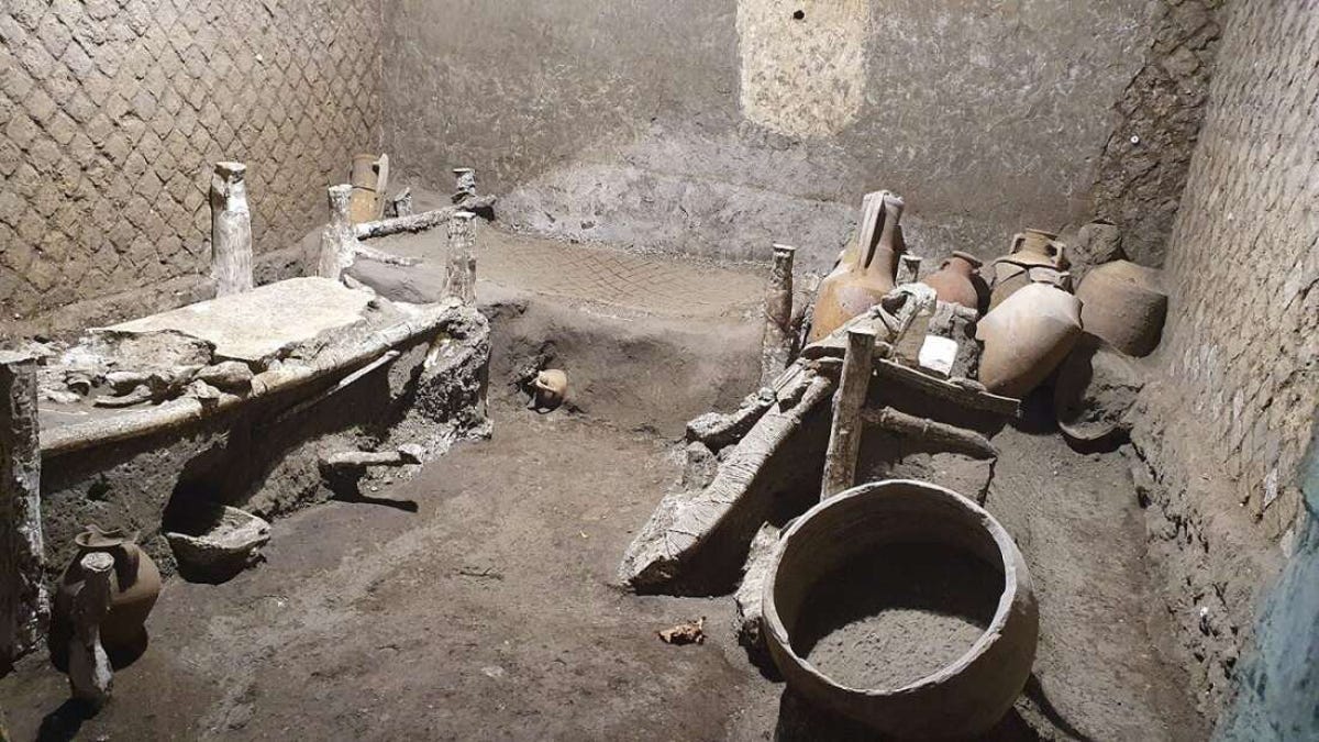 Descubren un cuarto de esclavos conservado en Pompeya