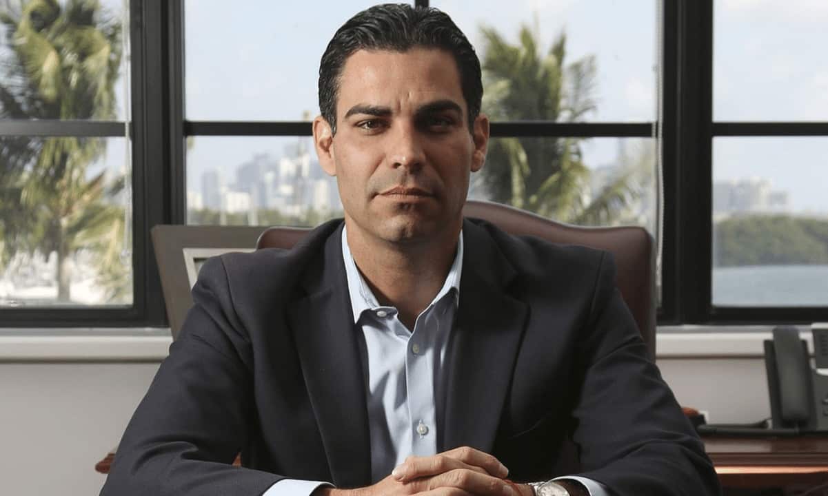 El Alcalde De Miami Es El Primer Político Estadounidense Que Cobrará Su Salario En BTC
