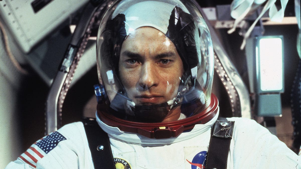 Tom Hanks dice que Bezos le ofreció ir al espacio pero era caro