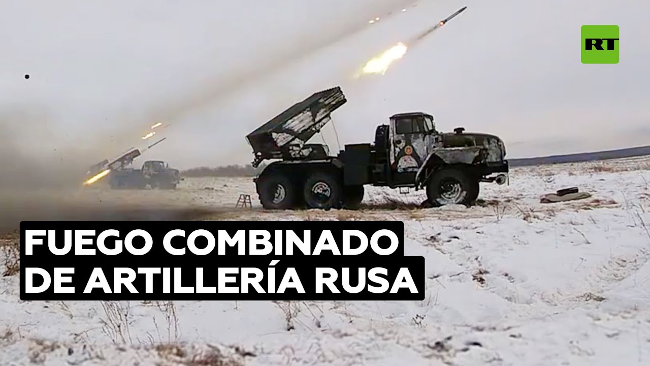 Militares rusos practican fuego combinado de artillería, lanzacohetes múltiples y aviones de ataque
