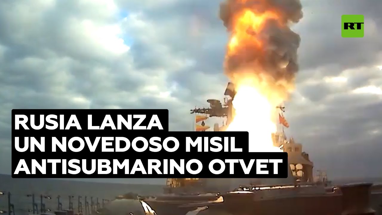 Una fragata rusa impacta con un misil antisubmarino contra un blanco subacuático