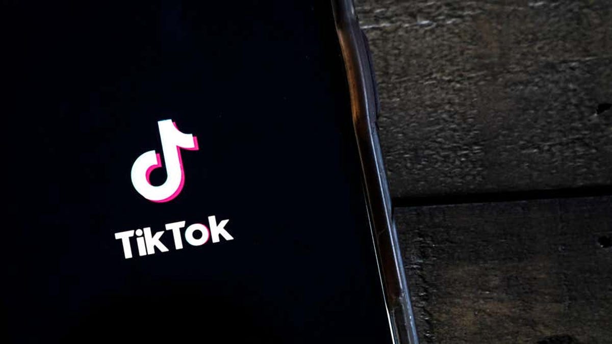 Un moderador de TikTok demanda a la red social por daños mentales