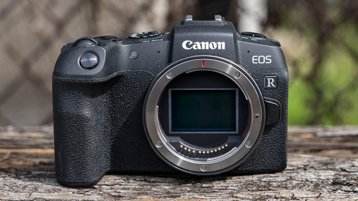 Canon solo fabricará cámaras profesionales mirrorless