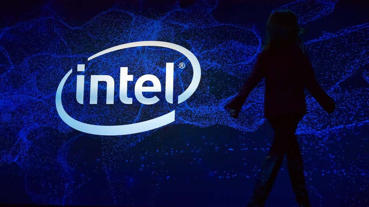 Intel suspenderá de empleo y sueldo a los antivacunas
