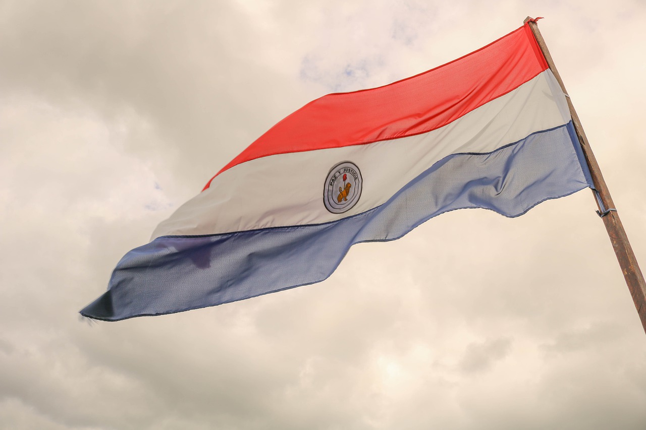 Paraguay aprueba proyecto de ley para regular las criptomonedas, apunta a empresas mineras