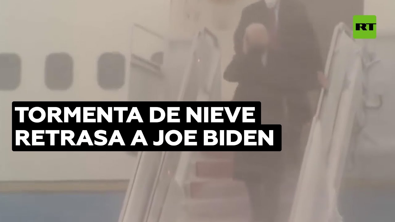 El avión presidencial de Biden queda atrapado por una tormenta de nieve