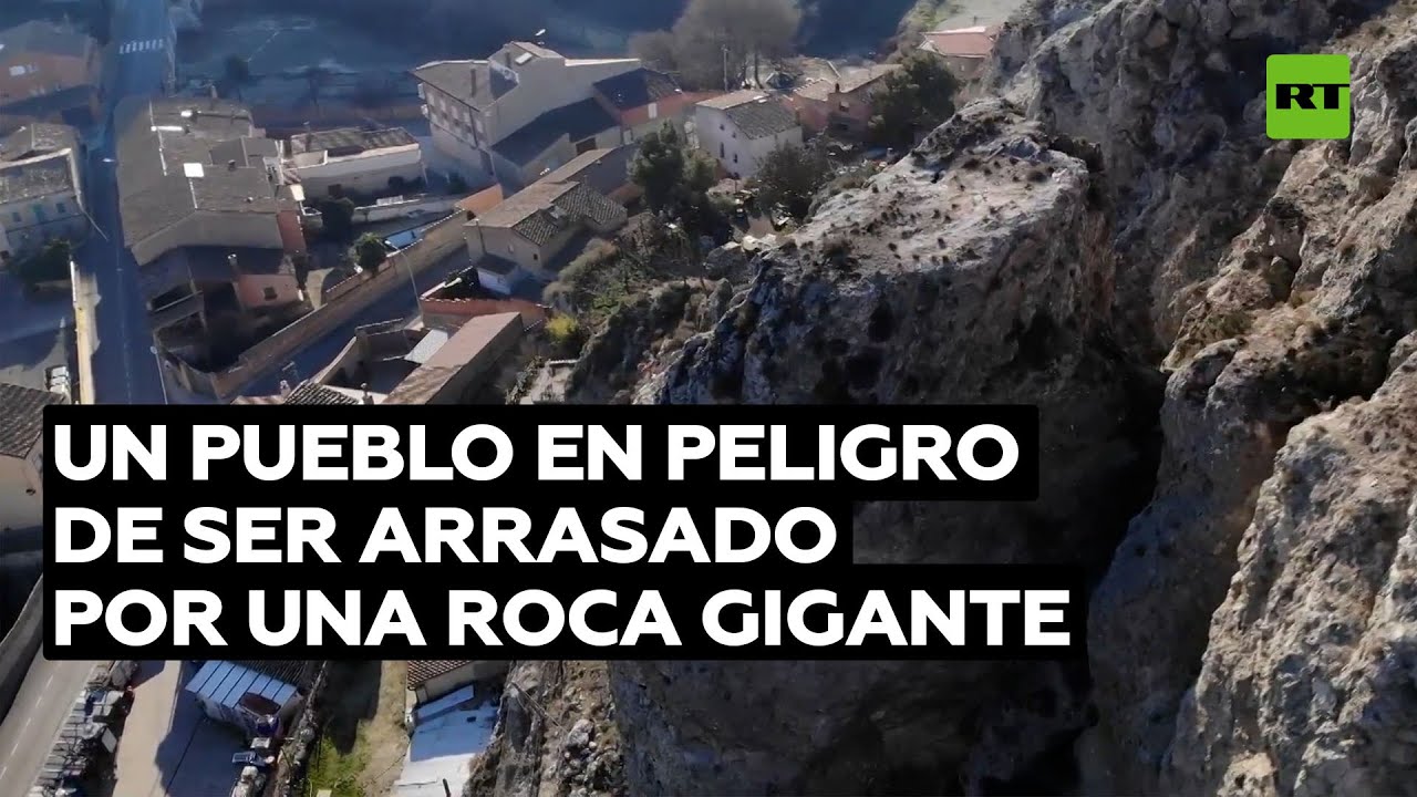 Una roca enorme podría arrasar una localidad de Cataluña @RT Play en Español