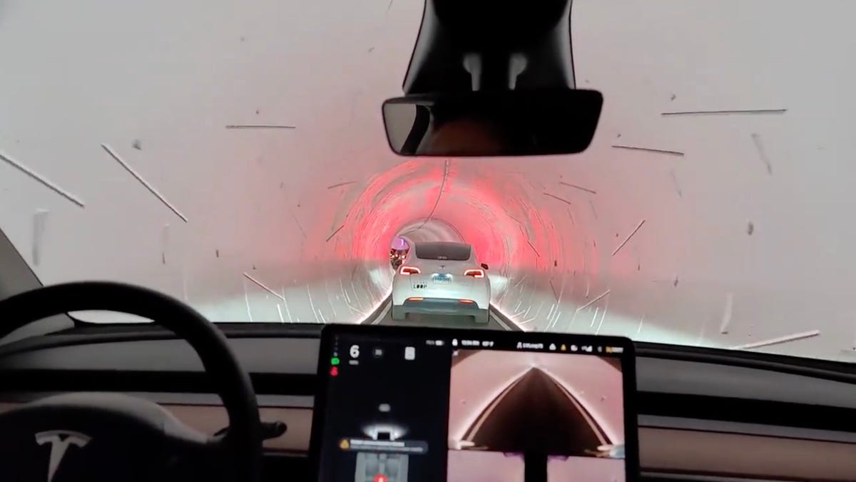 Se forma un atasco en el túnel que ideó Elon Musk para solucionar los atascos