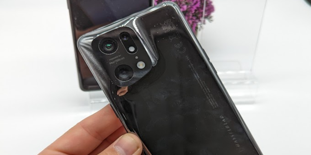 un móvil que destaca por sus cámaras y que quiere competir con el Galaxy S22