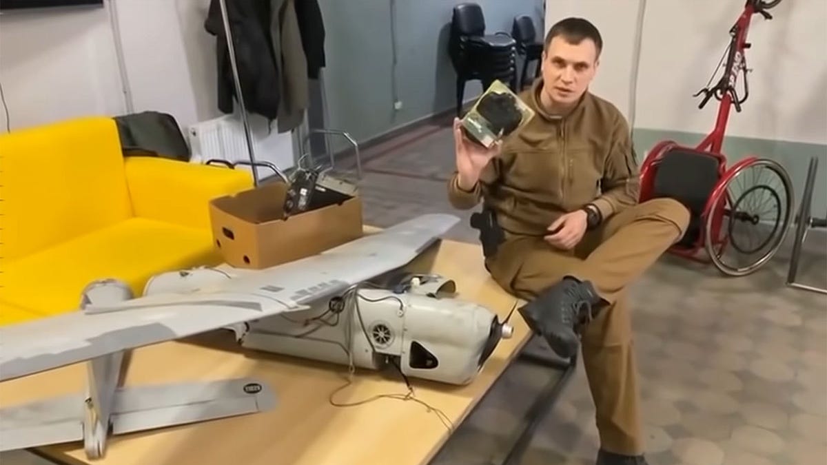 Ucrania intercepta un dron ruso y lo abre… con sorpresa