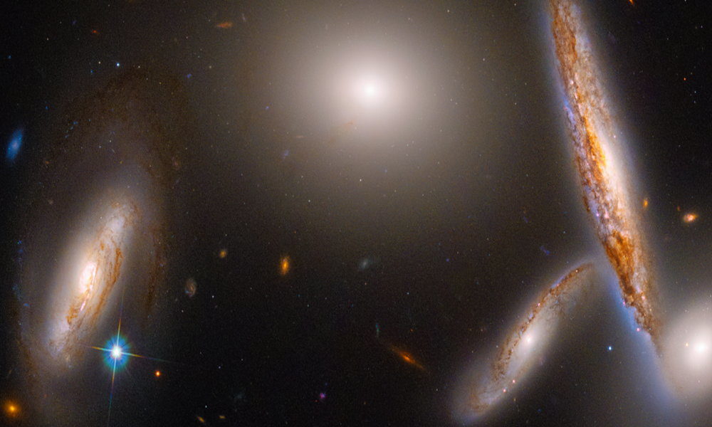 El Hubble celebra otro cumpleaños con un grupo de galaxias