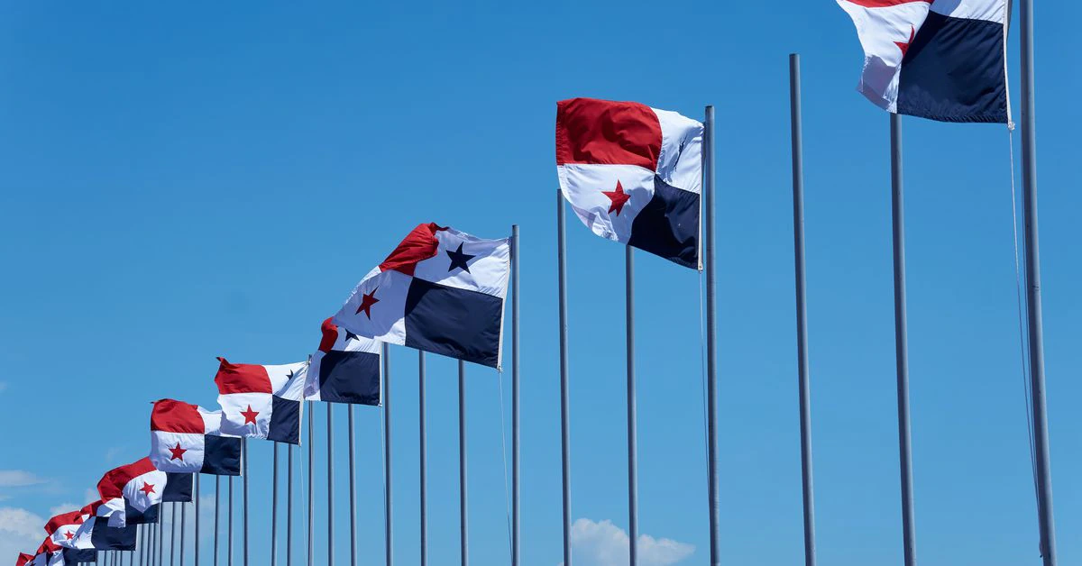 Presidente de Panamá considera vetar legislación sobre criptorregulación