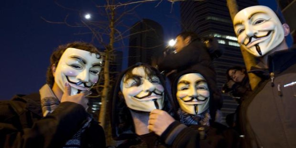 Anonymous y Ucrania dejan al descubierto los datos de miles de soldados, empresas y espías del nuevo KGB