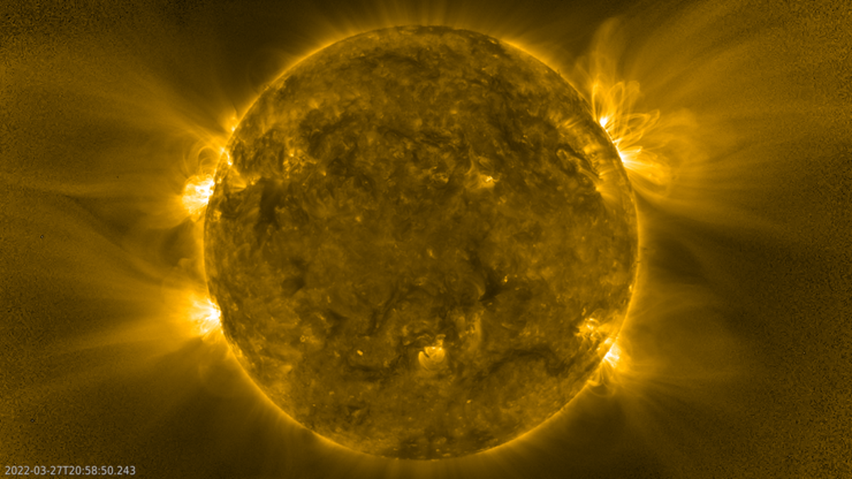 La sonda Solar Orbiter comparte nuevas e increíbles imágenes de la caótica actividad de nuestro sol