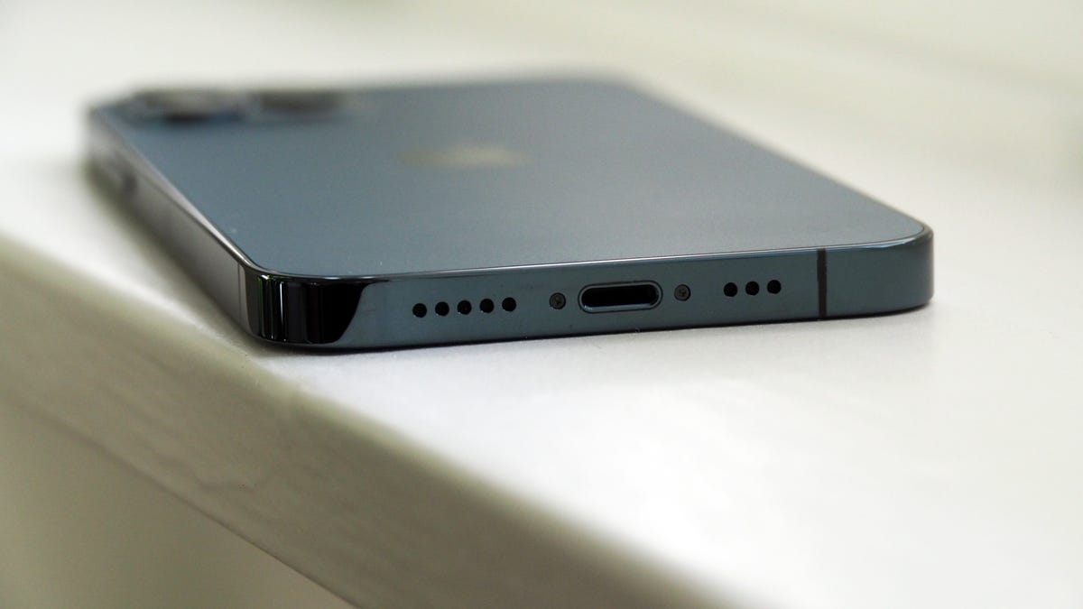Apple prueba ya el primer iPhone con puerto USB-C en vez de Lightning