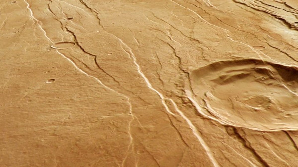 Imágenes de Marte muestran marcas de garra en su superficie