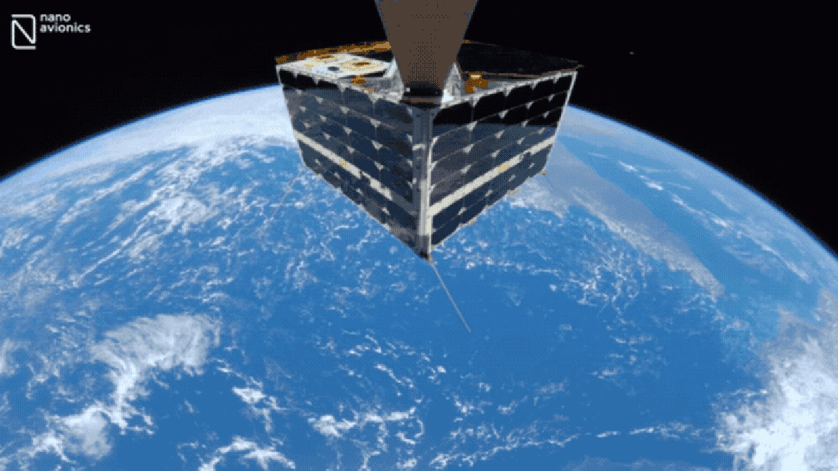 Este satélite usó una GoPro para un selfie en el espacio