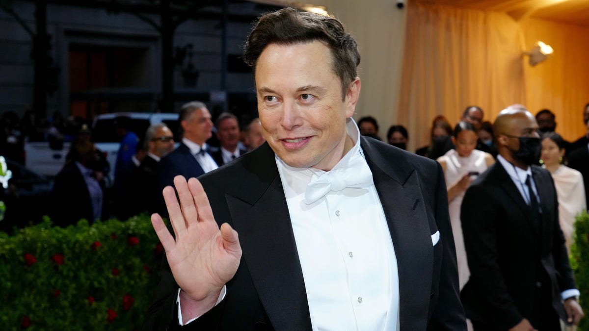 Elon Musk tiene un «super mal presentimiento» sobre la economía, despide al 10% de empleados Tesla