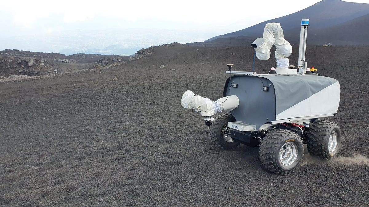 La Agencia Espacial Europea prueba su nuevo rover lunar en el volcán activo más grande de Europa