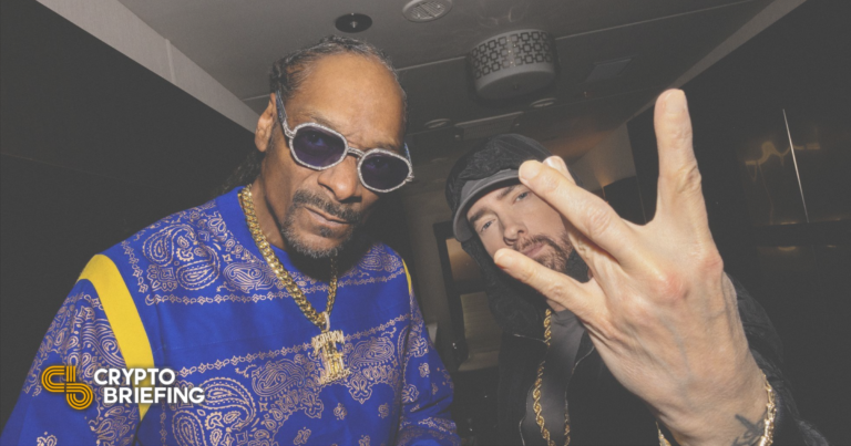 Eminem y Snoop Dogg presentarán un programa temático de BAYC en MTV