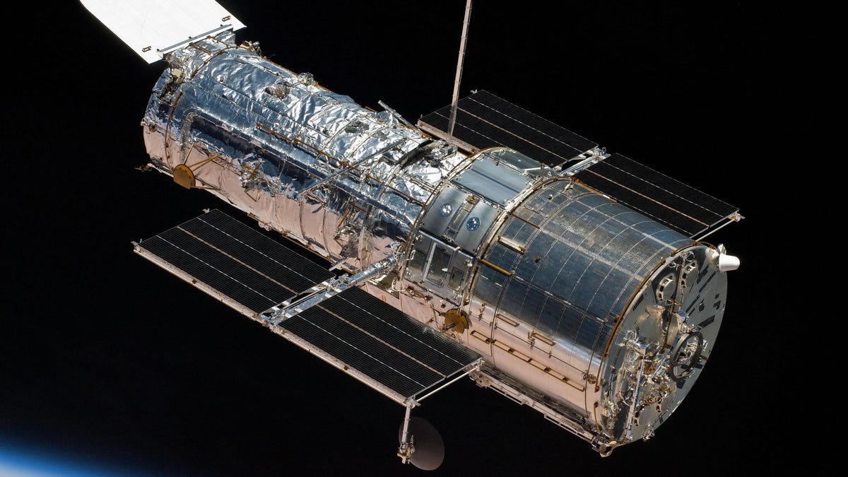NASA y SpaceX trabajan para elevar el Hubble y extender su vida