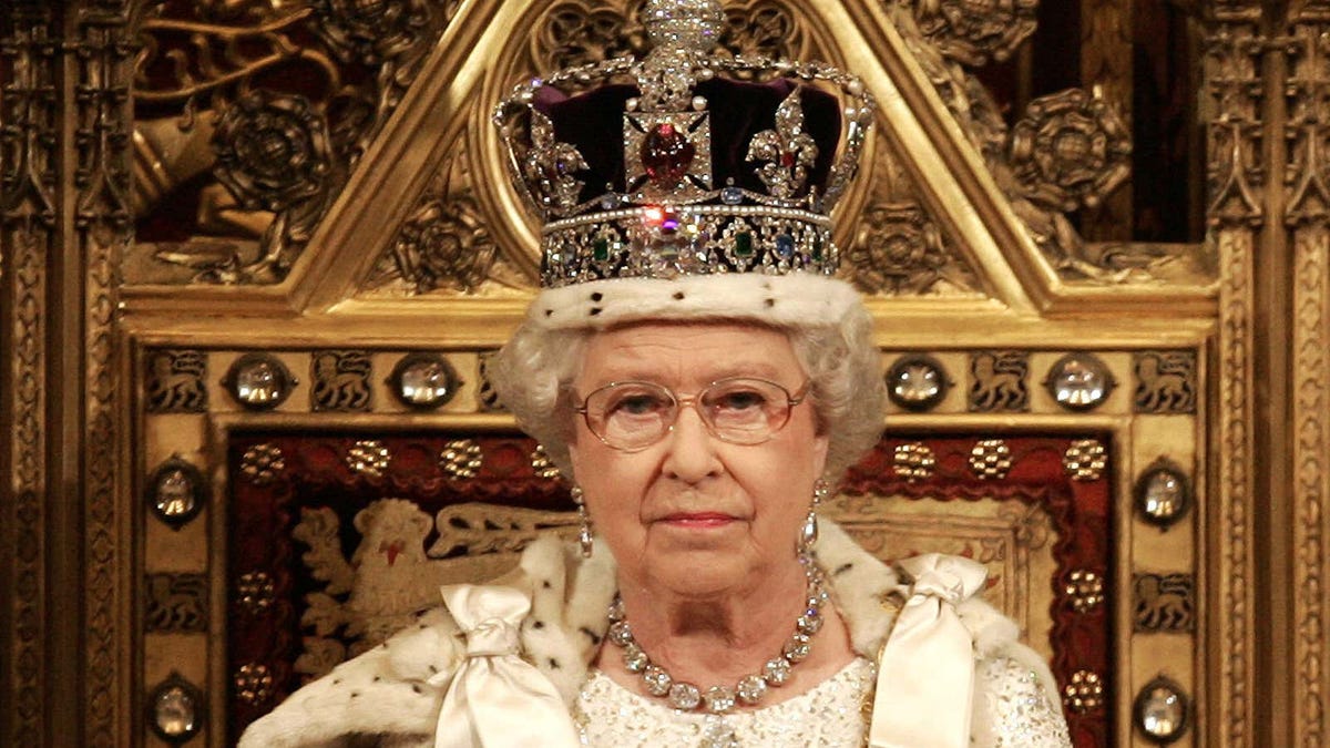 Por qué la Reina Isabel II será enterrada en un ataúd de plomo
