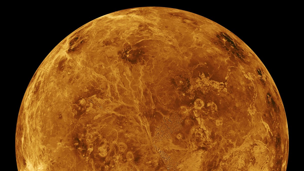Un estudio defiende visitar Venus antes que Marte