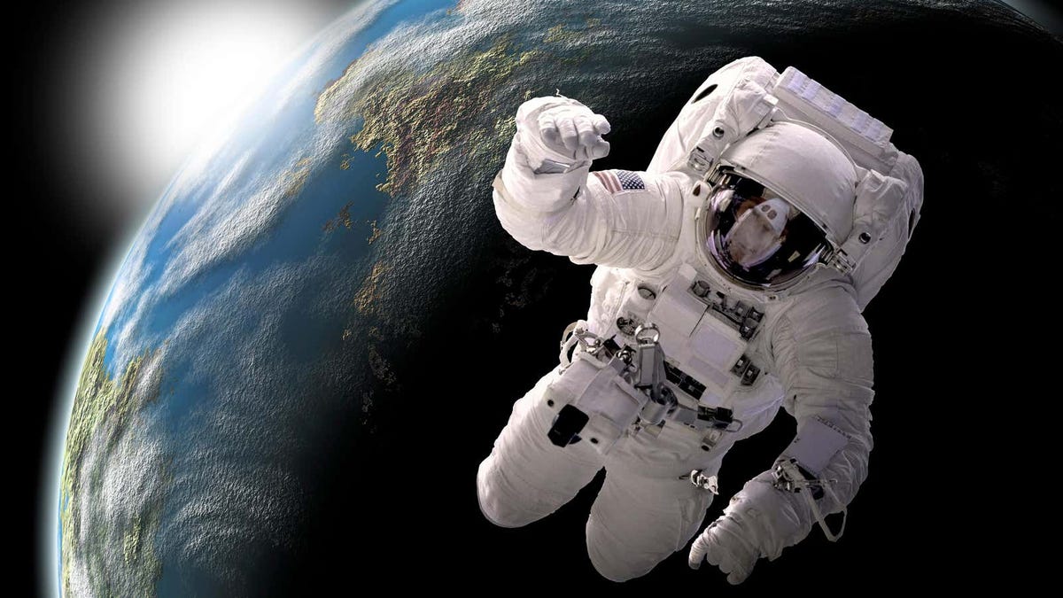 Envía 30K un “astronauta” que necesitaba volver a la Tierra