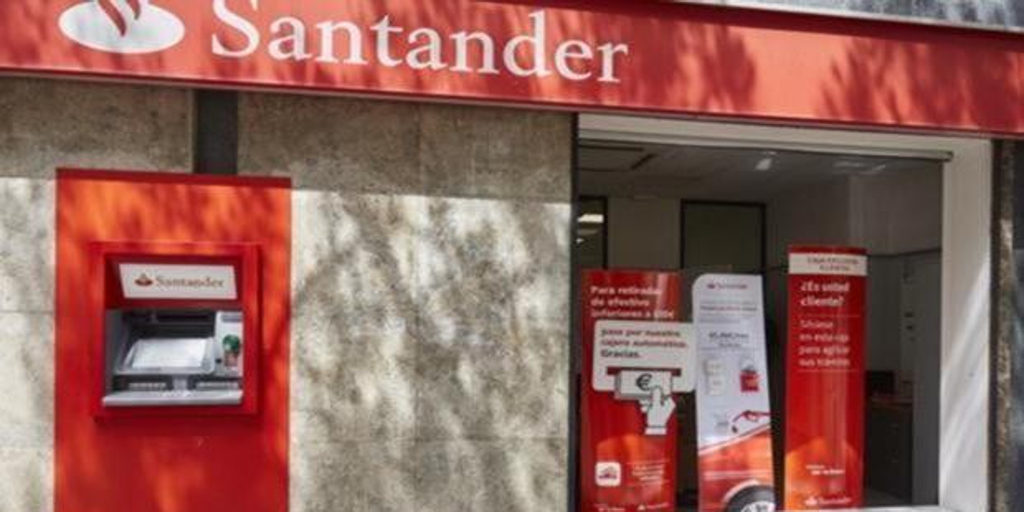 La Policía alerta sobre una nueva estafa en la que suplantan al Banco Santander para robarte