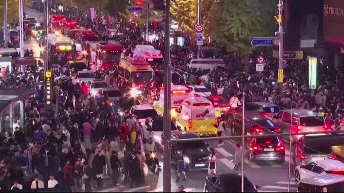 Por qué la avalancha de la multitud en Seúl fue tan mortal