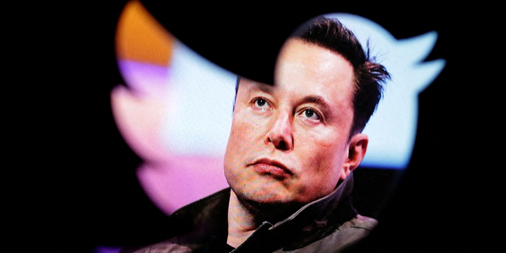 Elon Musk fulmina a todo el consejo de administración de Twitter y se queda como jefe único