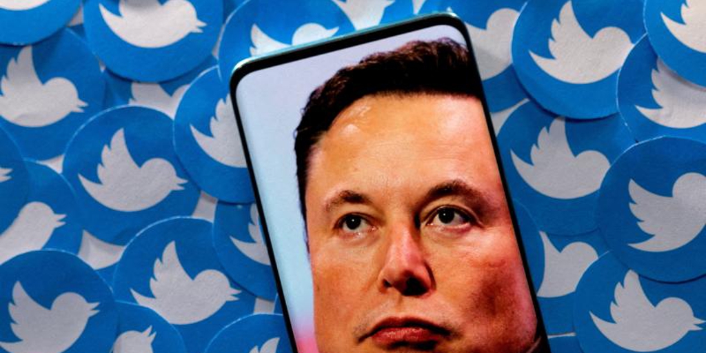 «Ha jugado con la 'app' y casi la rompe»: la razón por la que Elon Musk puede dejar de ser el jefe de Twitter