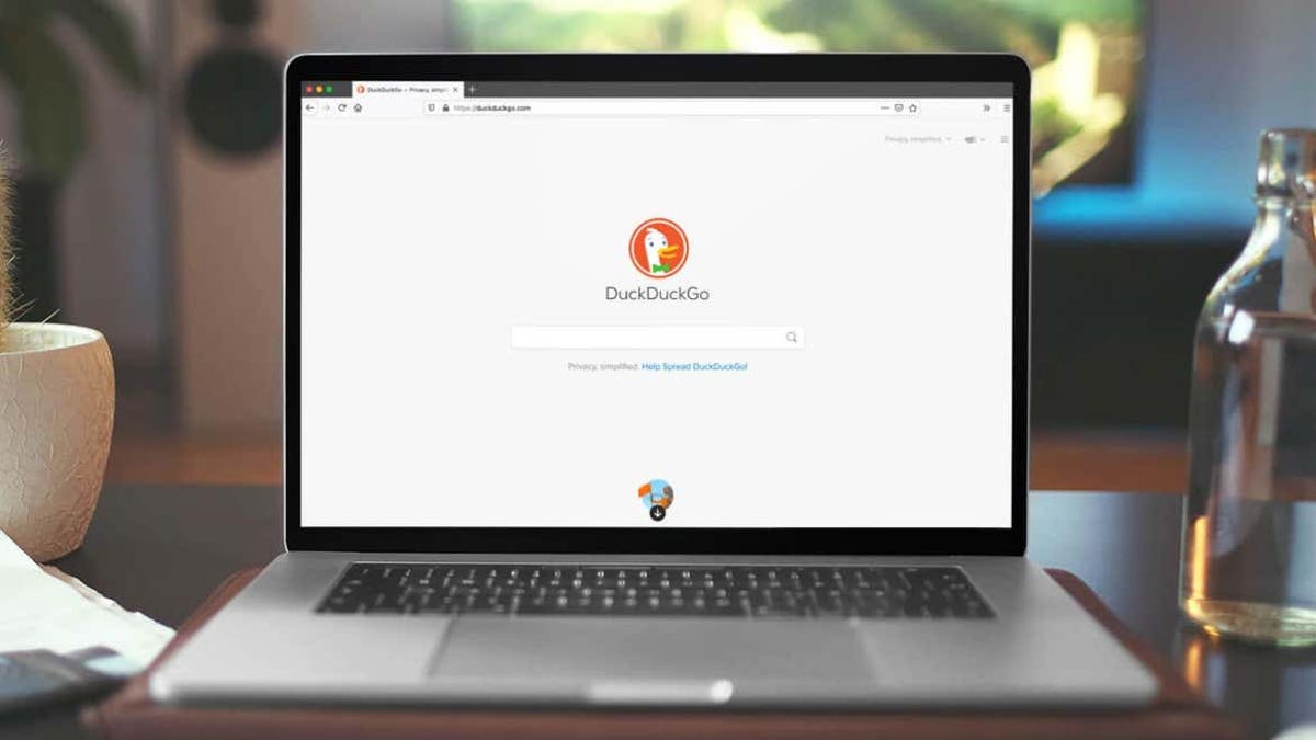 DuckDuckGo añade respuestas basadas en Wikipedia y ChatGPT a su sistema de búsquedas