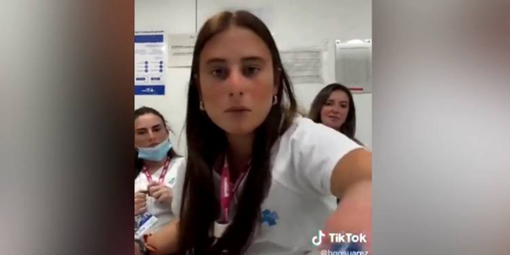 Suspenden la cuenta de Tiktok de la enfermera que criticó el «puto C1 de catalán»: estos son los motivos