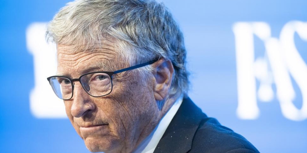 así espera Bill Gates que la inteligencia artificial revolucione el mundo