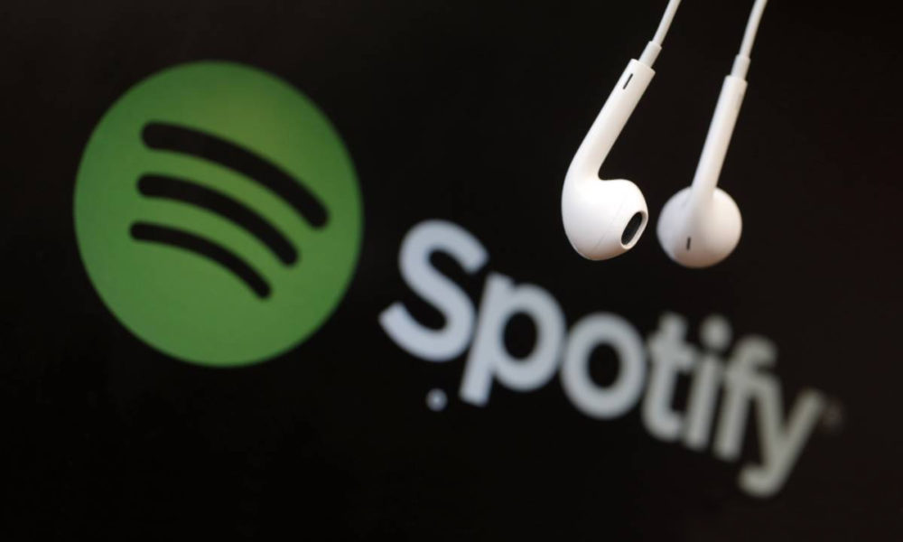 ¿Por qué está Spotify eliminando miles de canciones generadas con IA?