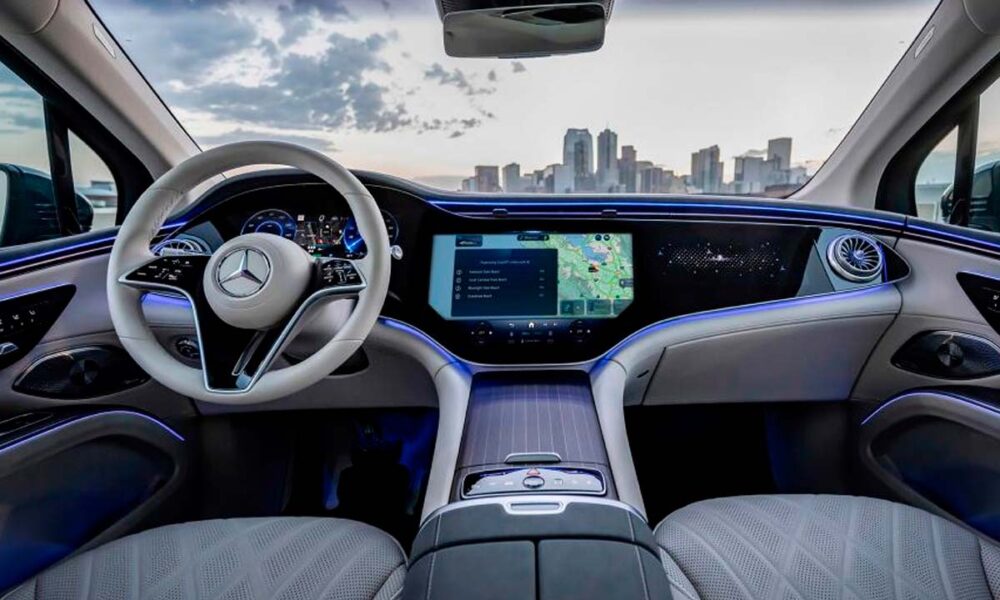 Mercedes-Benz integrará ChatGPT en sus coches