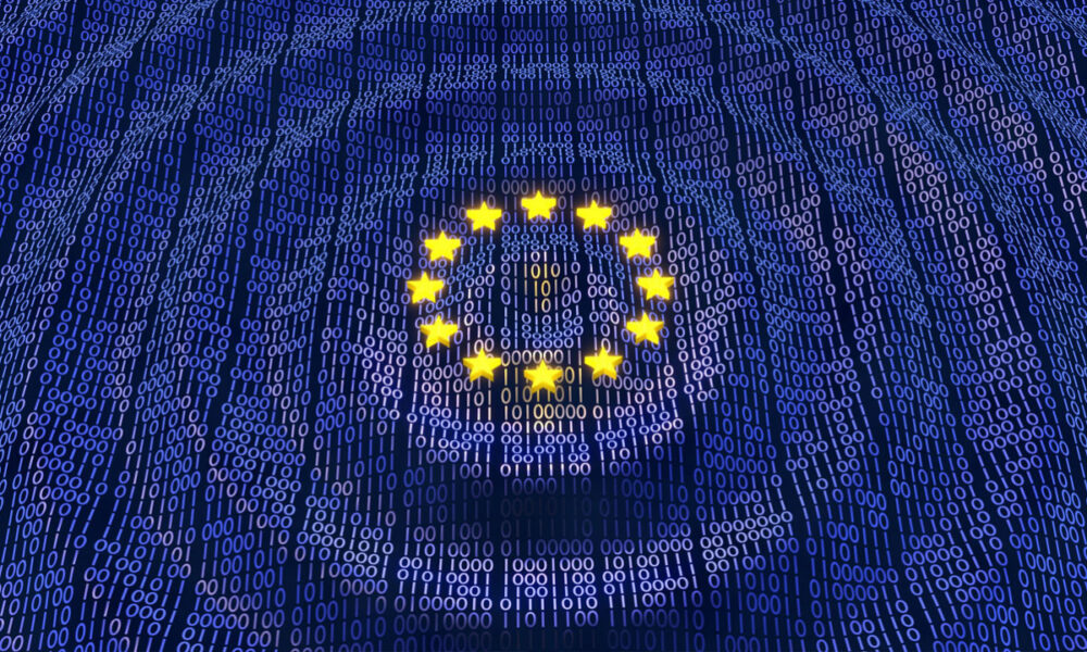 La Unión Europea reautoriza el tránsito de datos a Estados Unidos