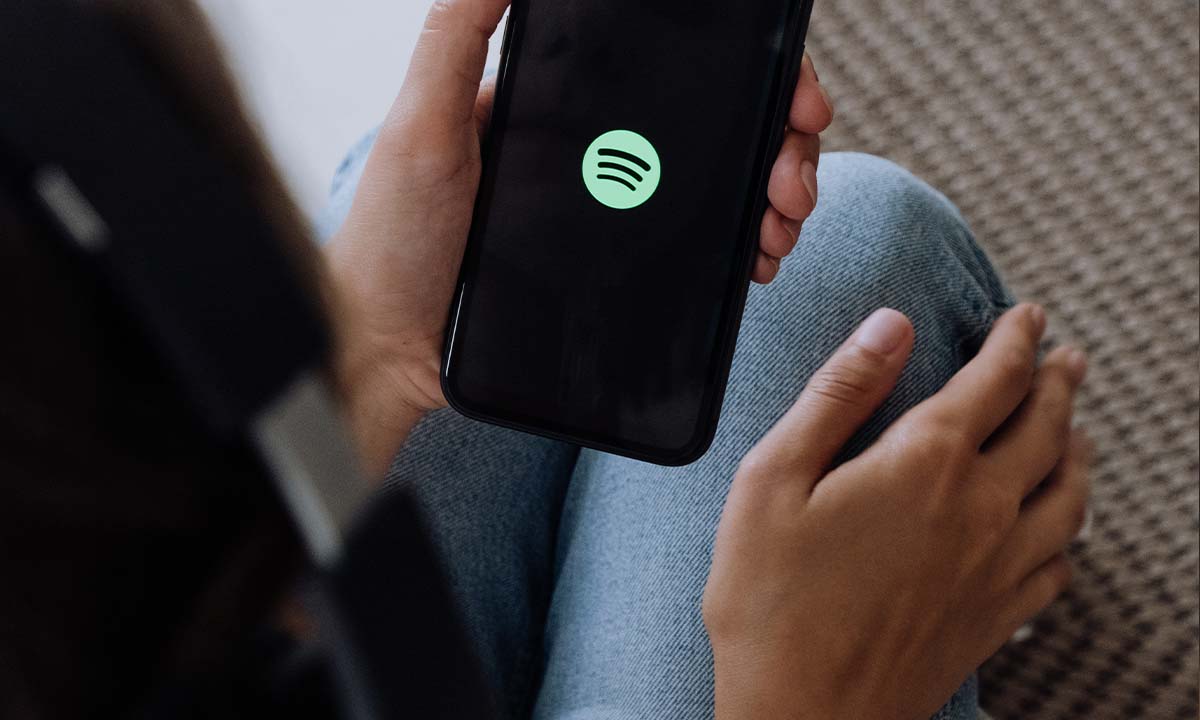 Spotify prueba a reservar las letras para las cuentas premium